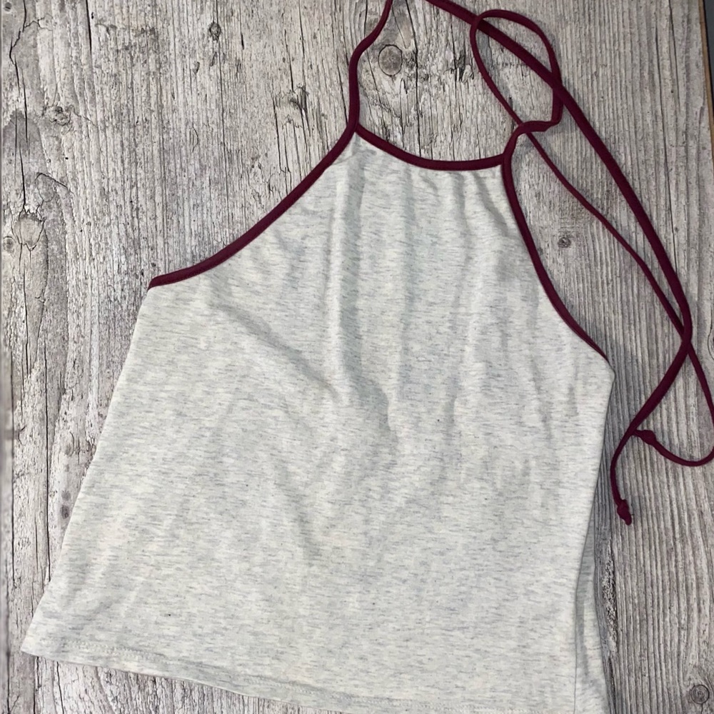 BOUTIQUE - Crop Halter Top